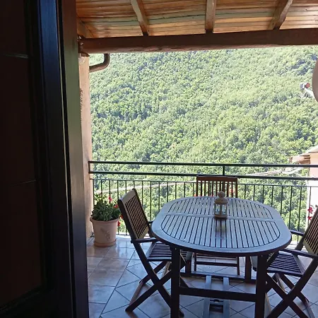 Ferienhaus U Spigu Nonna Annetta Nasino